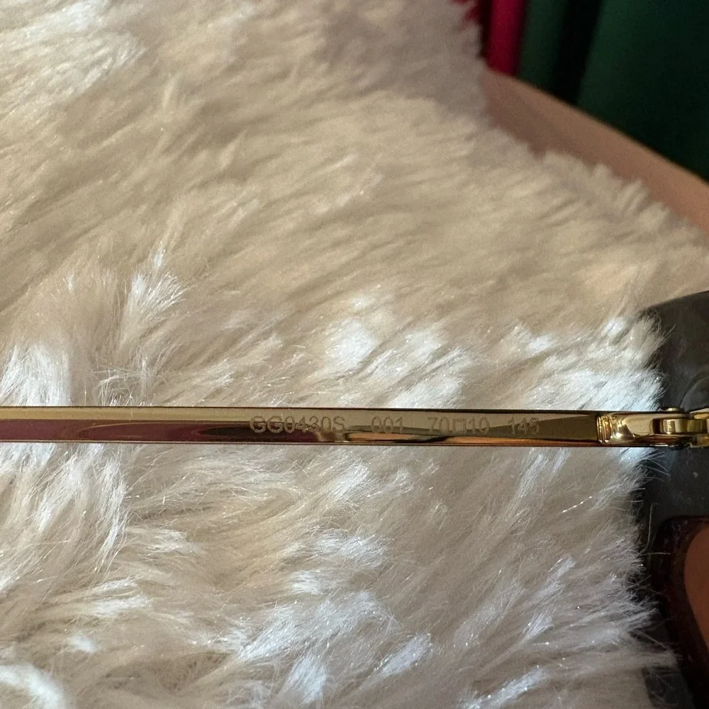 GUCCI Crystal Wing Sunglasses—GG0430S NWT - Picture 5 of 9